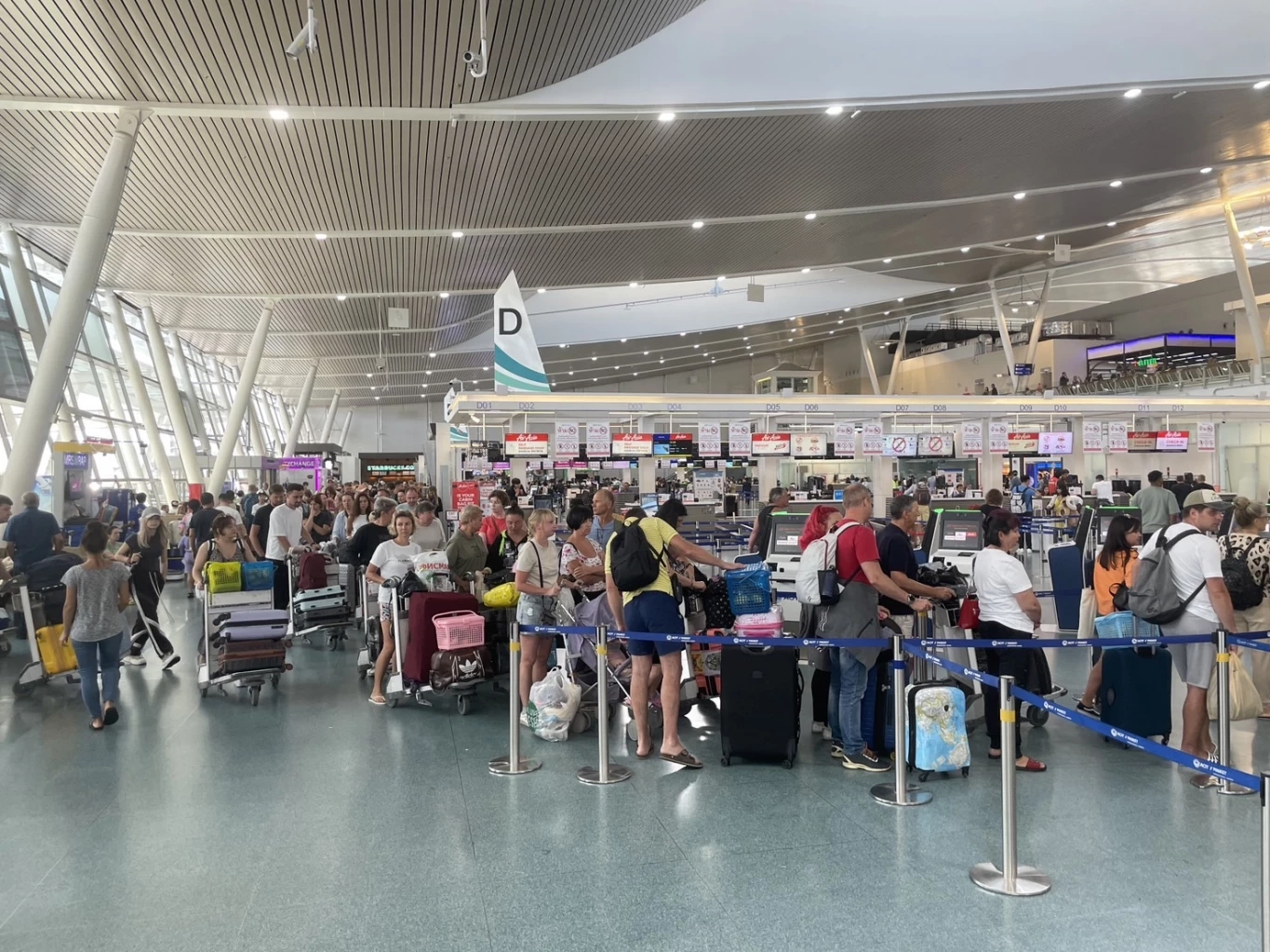 "สุริยะ" จี้ "กทพ." เคลียร์ปมดรามาตั๋วเครื่องบิน "กรุงเทพฯ-ภูเก็ต" แพงลิ่ว