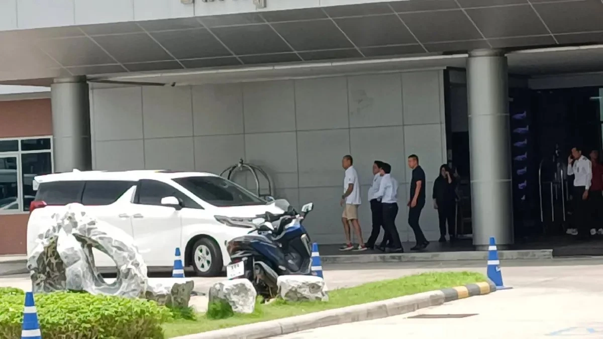 เนวิน ชิดชอบ ประธานสโมสรฟุตบอลบุรีรัมย์ยูไนเต็ด