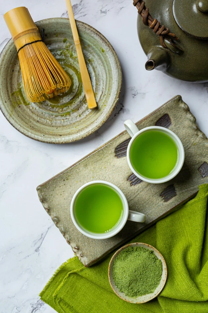 ชวนไขความต่างระหว่าง ชาเขียว-มัทฉะ พร้อมคุณประโยชน์ที่รู้แล้วต้องดื่ม