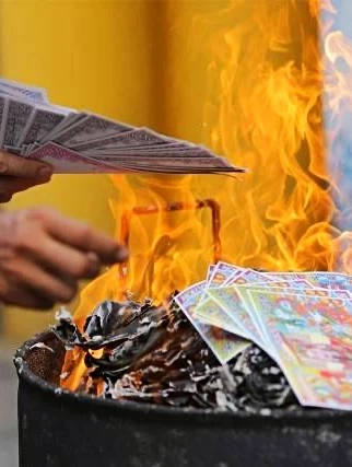 สารพิษซ่อนภัยจากพิธีกรรมการเผาไหม้ในช่วงเทศกาลตรุษจีน