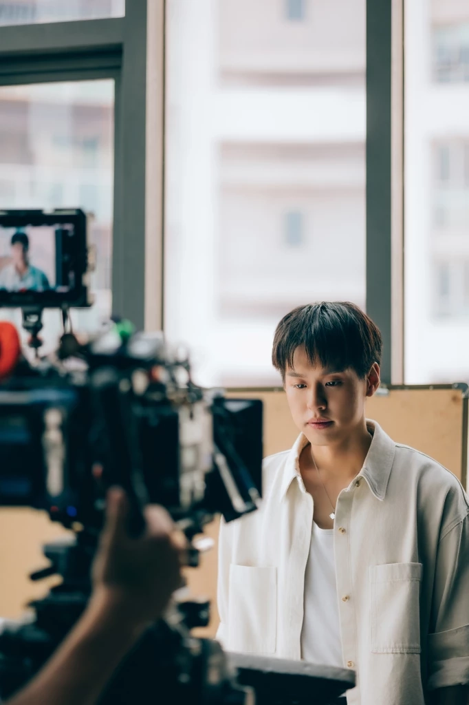 เพลงของคนอกหักที่ยัง Move On ไม่ได้ "ก้าวก่าย" ซิงเกิลใหม่จาก "บิวกิ้น"