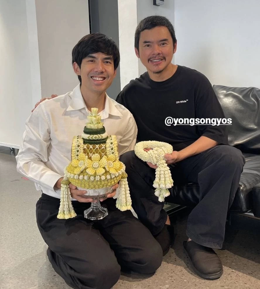 ร่วมอนุโมทนาบุญ เต๋อ ฉันทวิชช์ บวชแล้ว ใหม่ ดาวิกา ถือหมอนตามระเบียบ