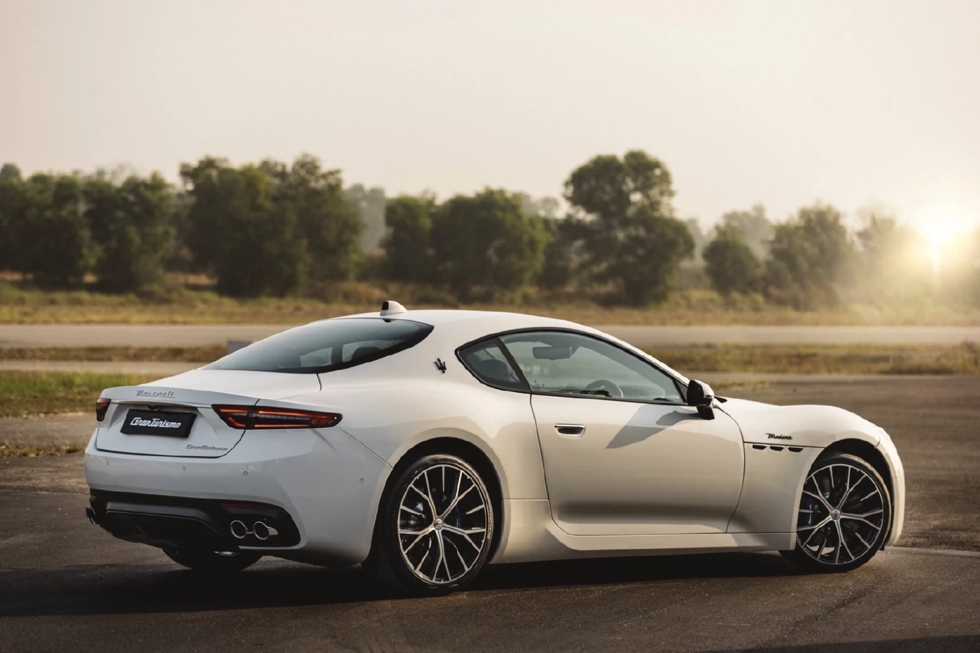 เปิดตัวแล้ว มาเซราติ กรันทูริสโม จัดเต็ม 3 รุ่นย่อย เคาะราคารถไฟฟ้า 12.9 ล้าน