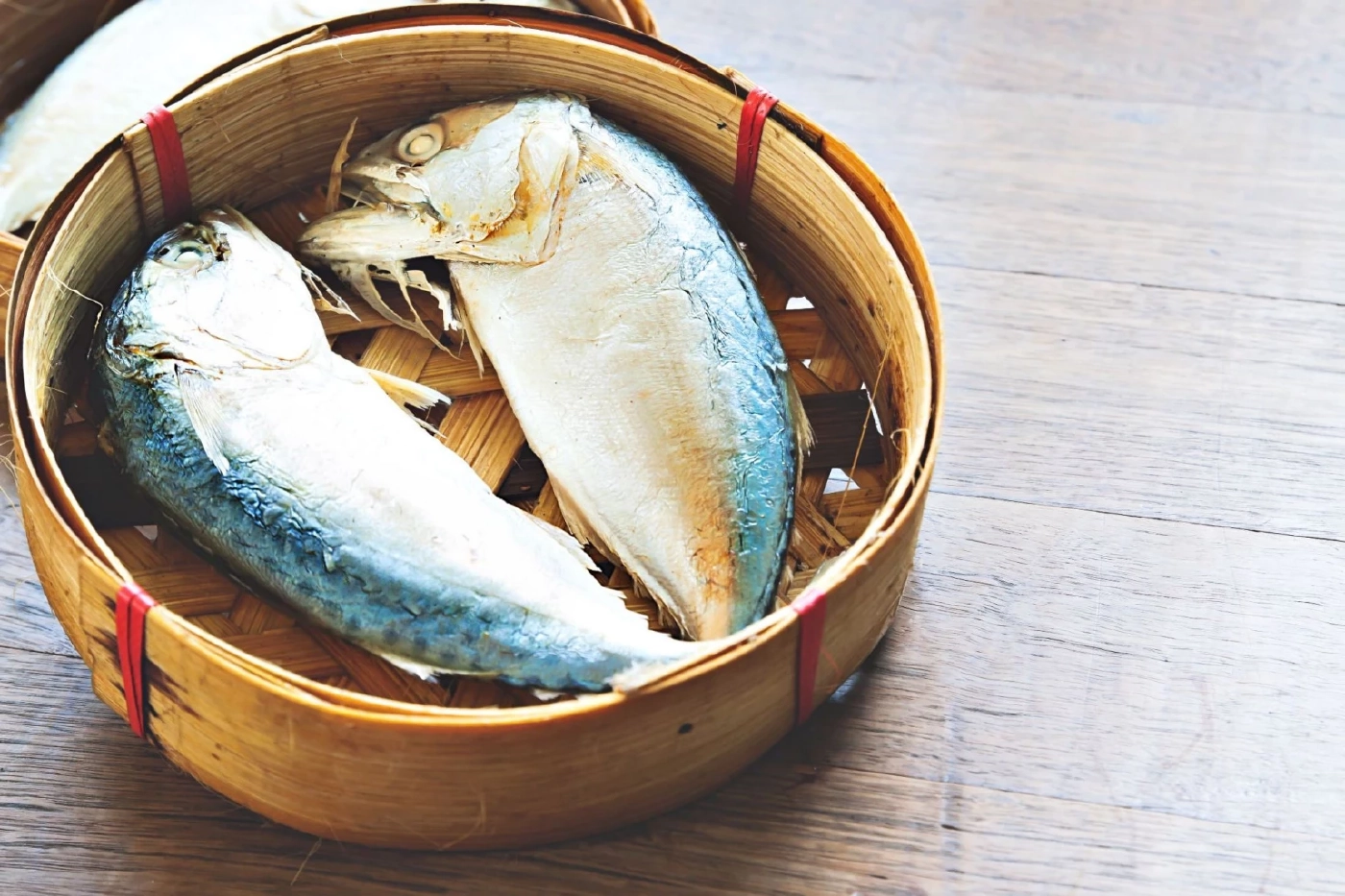 การสัมผัสสารกันบูดใน “ปลาทูนึ่ง” ส่งผลให้เกิด “มะเร็งผิวหนัง” ได้จริงหรือ?