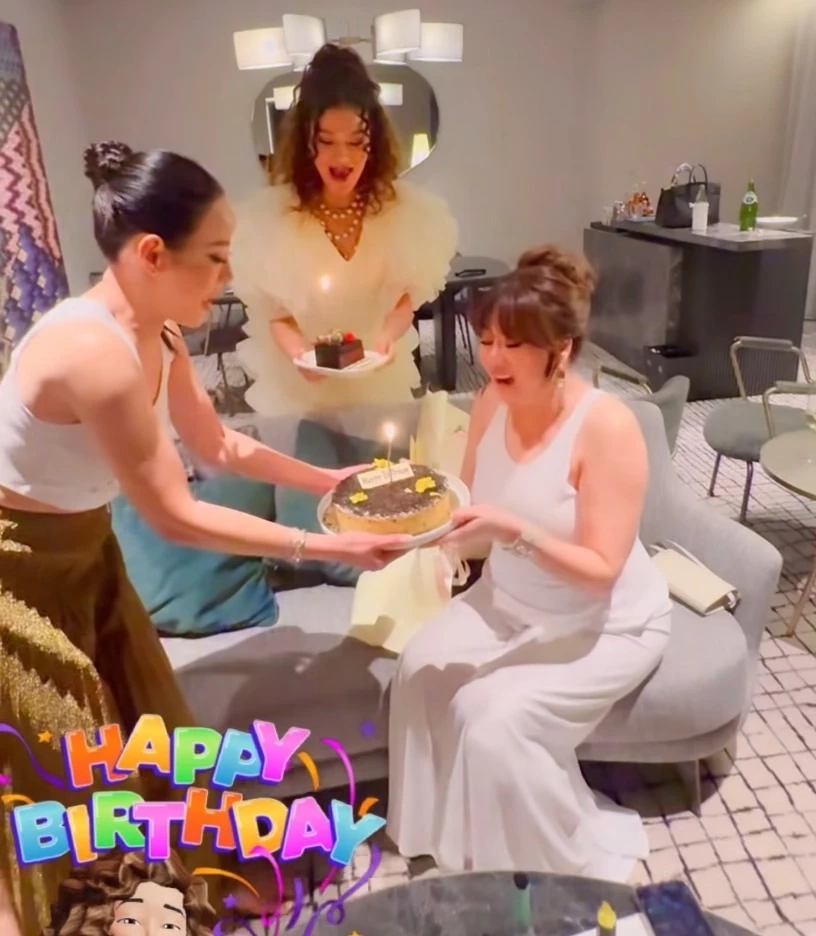 เปิดซีนเด็ด "โอ๋ ภัคจีรา" โดนเซอร์ไพรส์แฟนหนุ่มรุ่นน้องมอบแหวนแทนใจ