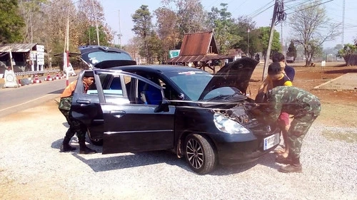 ภาพการตรวจค้นรถก่อนการวิสามัญ &quot;ชัยภูมิ ป่าแส&quot;