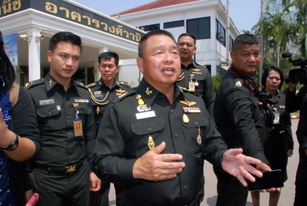 พล.ท.วิจักขฐ์ สิริบรรสพ แม่ทัพภาคที่ 3 (ในขณะนั้น) 