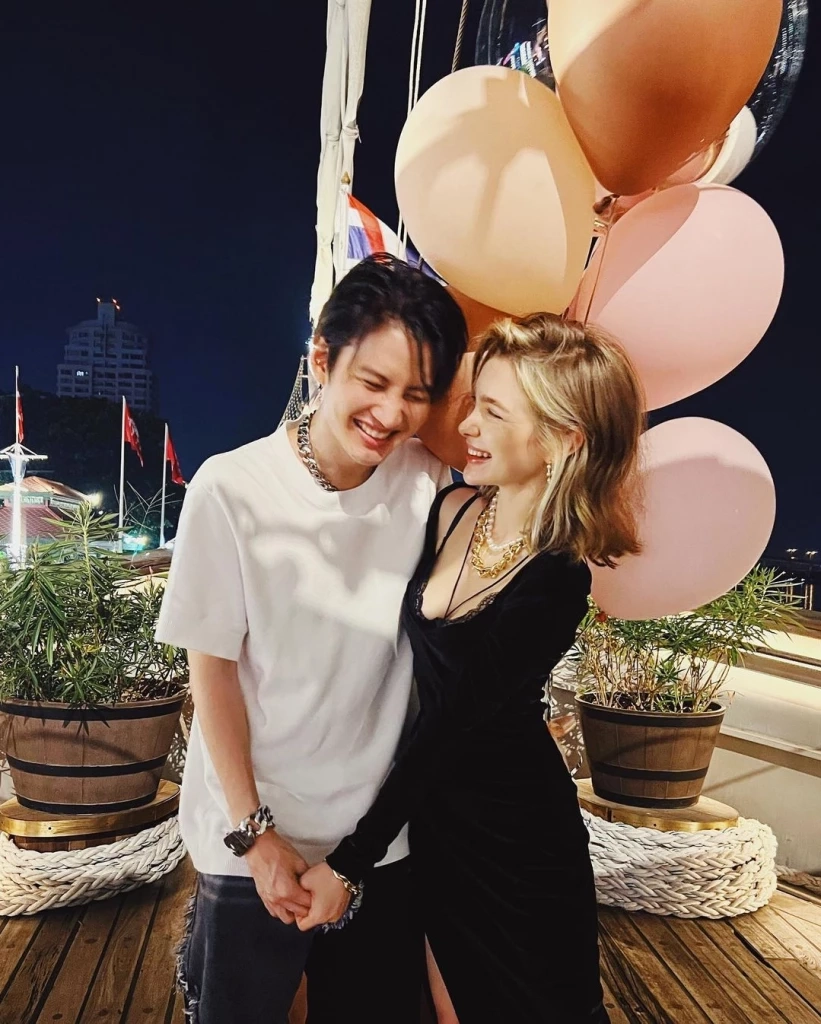 กอล์ฟ โพสต์ภาพคู่ โฟร์ ร่วมฉลองวันเกิด ด้านแฟนเก่า แอนนี่ โผล่คอมเมนต์เศร้า