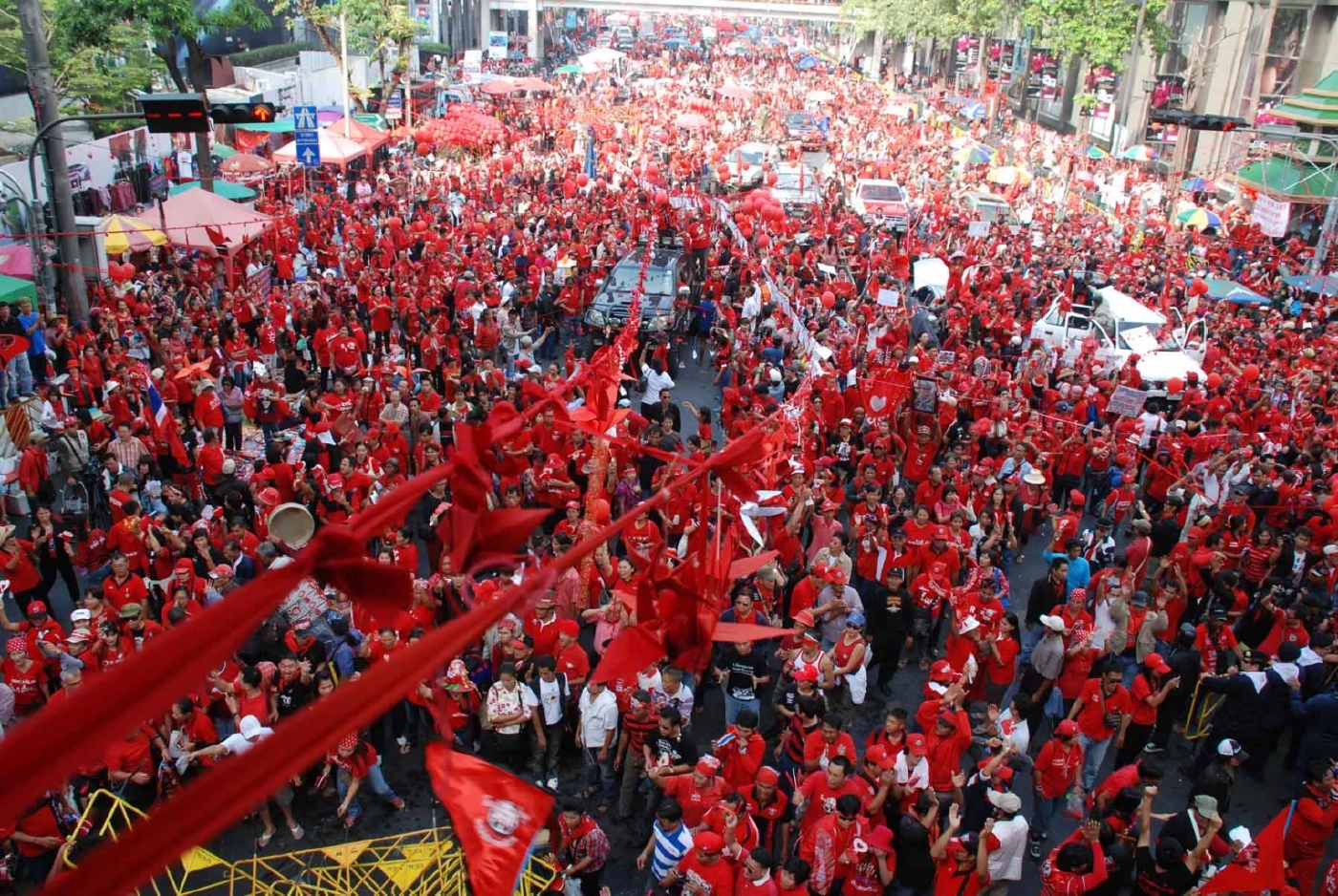 การชุมนุมกลุ่มคนเสื้อแดงเมื่อปี 2553 