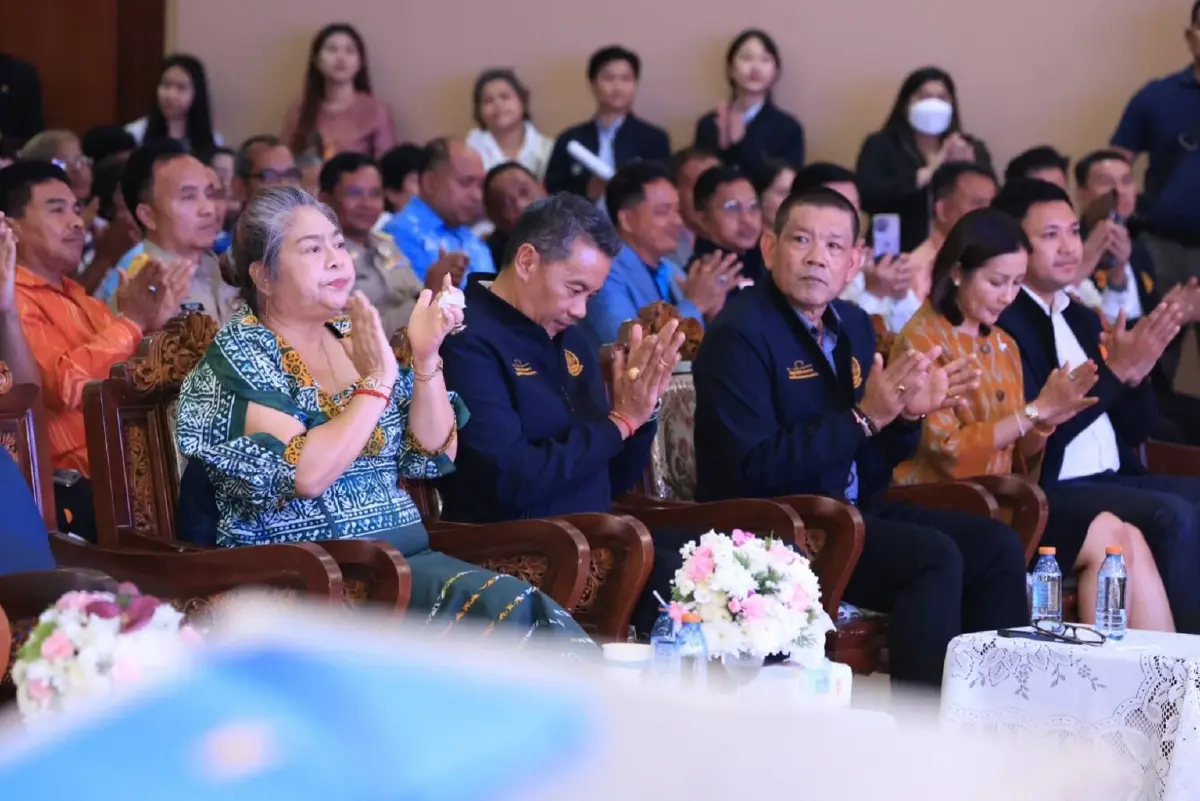 รมว. "พิพัฒน์" ดูแลแรงงานอิสระ รับจ้าง เกษตรกร  กว่า 1.8 แสนคน จ.พัทลุง