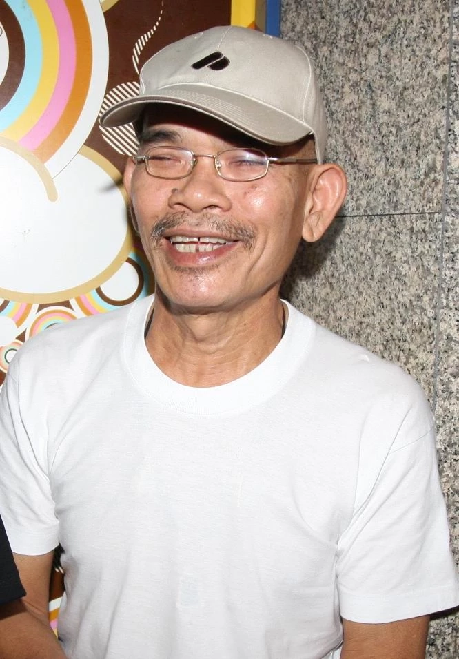 รู้จัก "ป๋าเทพ" กับดรามากรณีได้รับรางวัลเชิดชูเกียรติศิลปินมรดกอีสาน