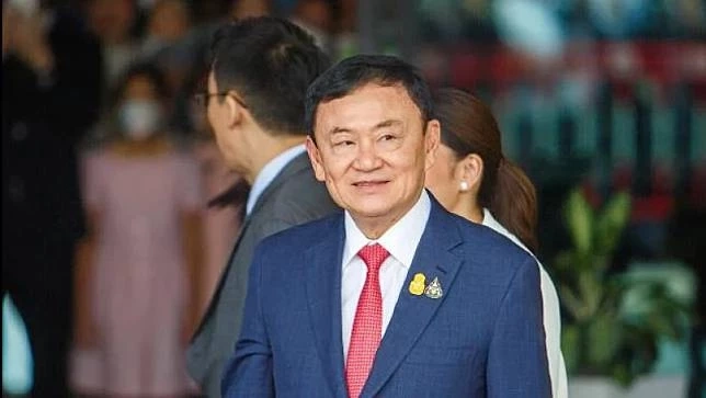 ประเทศไทยจะเป็นอย่างไร หลังชายชื่อว่า “ทักษิณ” พักโทษ