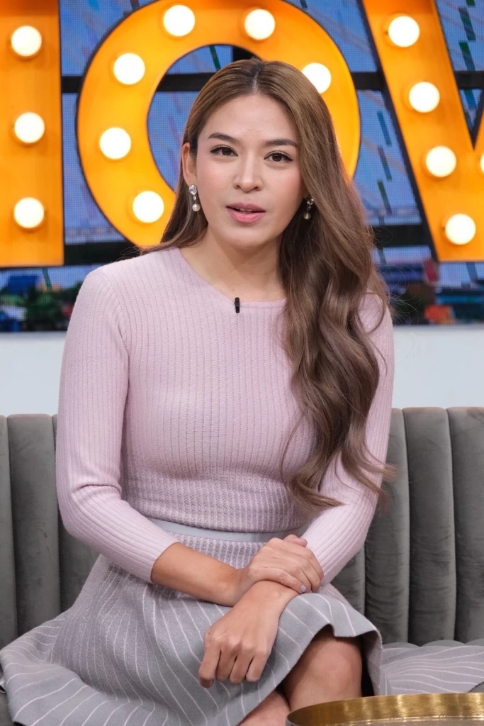 น้ำหวาน ซาซ่า ยินดี กวาง AB Normal มีรักใหม่ พร้อมตอบหนุ่มนักบินแค่เพื่อน