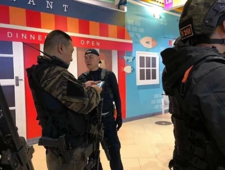 พล.ต.อ.จักรทิพย์ ชัยจินดา ผู้บัญชาการตำรวจแห่งชาติ ในขณะนั้น