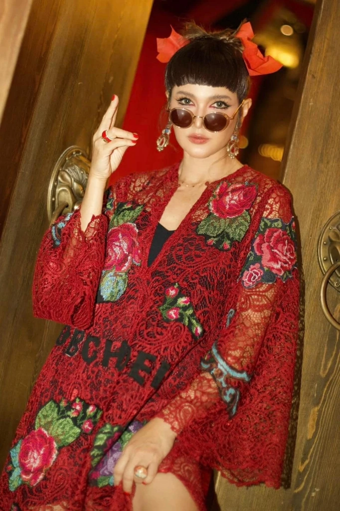 ส่องแฟชั่นเหล่าซุปตาร์แต่งตัวจัดเต็มรับ “วันตรุษจีน”