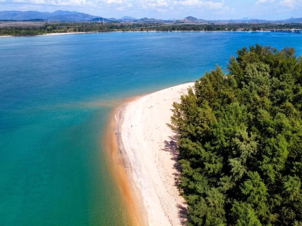 ภาพจากเพจเฟซบุ๊ก พาไปเหวน : Phapaihven