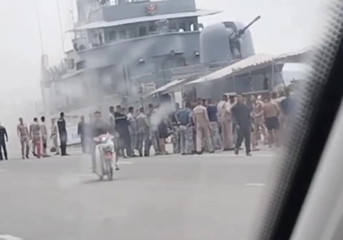 เพลิงไหม้ "เรือหลวงคีรีรัฐ" ขณะเทียบท่า เกิดอะไรขึ้นบ้าง ที่มาเป็นอย่างไร