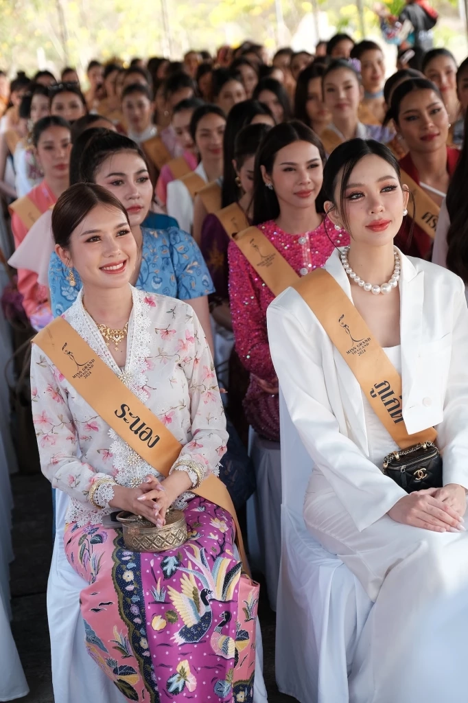 ภาพบรรยากาศ 77 มิสแกรนด์ เก็บตัวภูเก็ต เตรียมร้องเต้นกับรุ่นพี่ อิงฟ้า