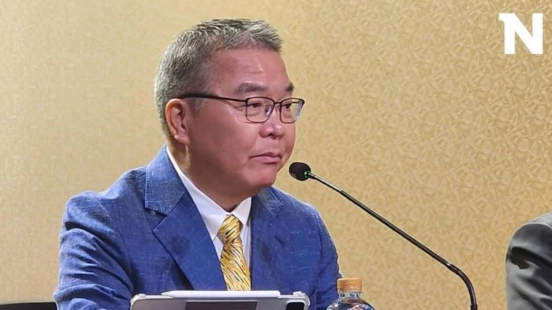 นายชัย วัชรงค์ โฆษกประจำสำนักนายกรัฐมนตรี 