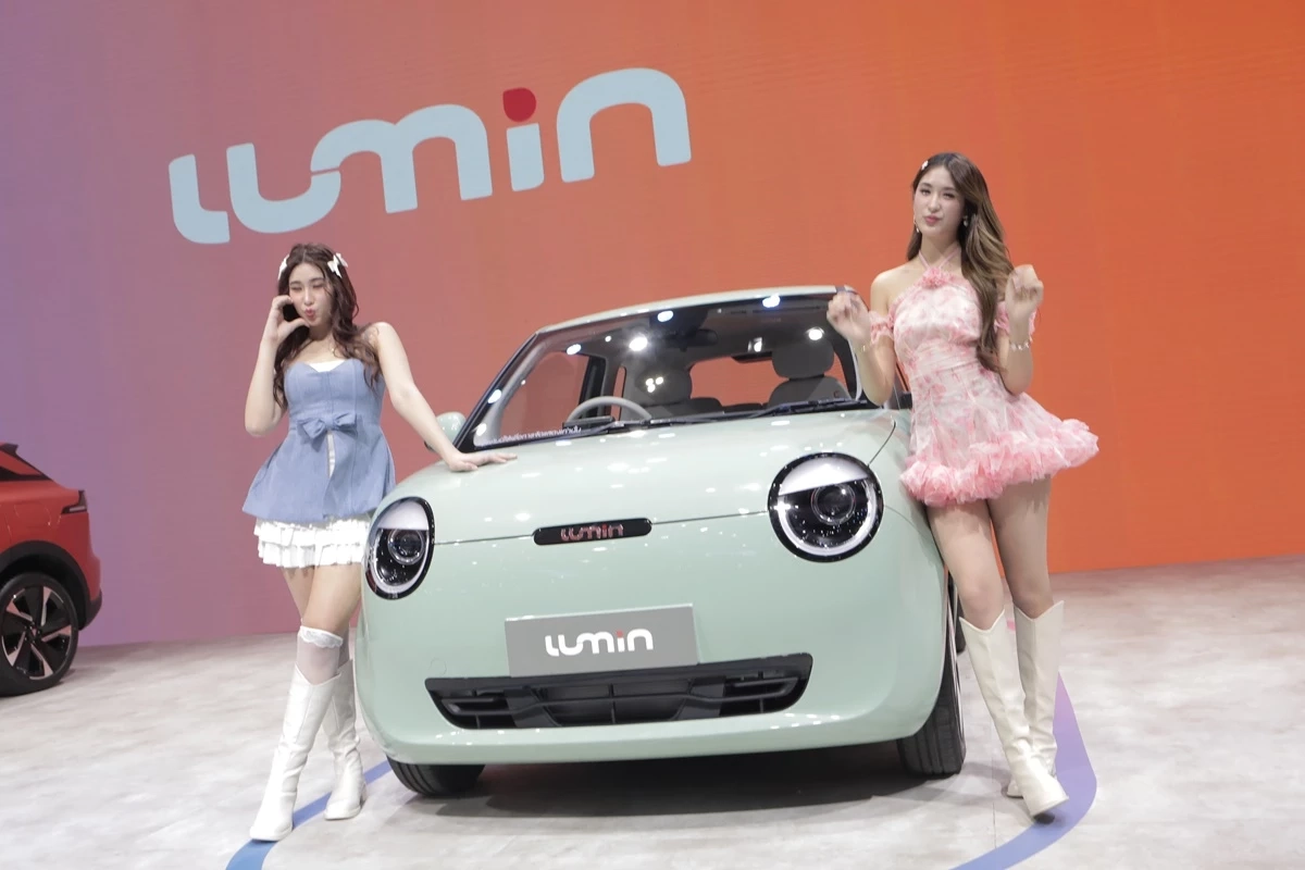 เซย่า-มิย่า สองพี่น้องโชว์ซิงเกิลใหม่ร่วมเปิดตัวน้องง่วง Changan Lumin 