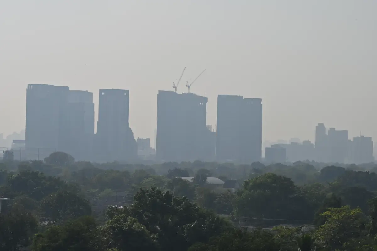 กรมควบคุมโรค ห่วงผลกระทบฝุ่น PM 2.5 แนะผู้ป่วย 4 กลุ่มโรค หลีกเลี่ยงออกจากบ้าน