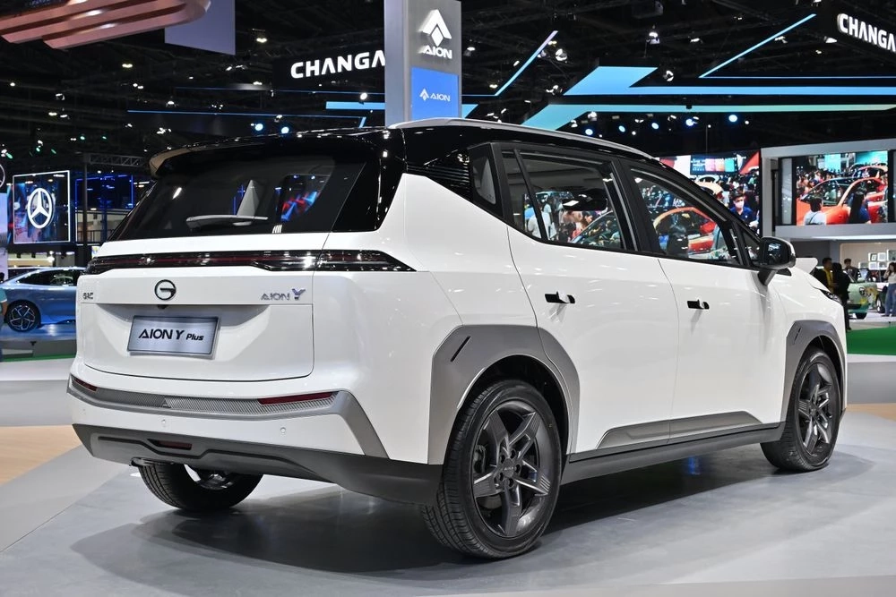 GAC AION เปิดตัว Hyper HT รถ SUV ไฟฟ้าประตูปีกนกระดับไฮเอนด์ ราคาไม่ถึง 2 ล้าน