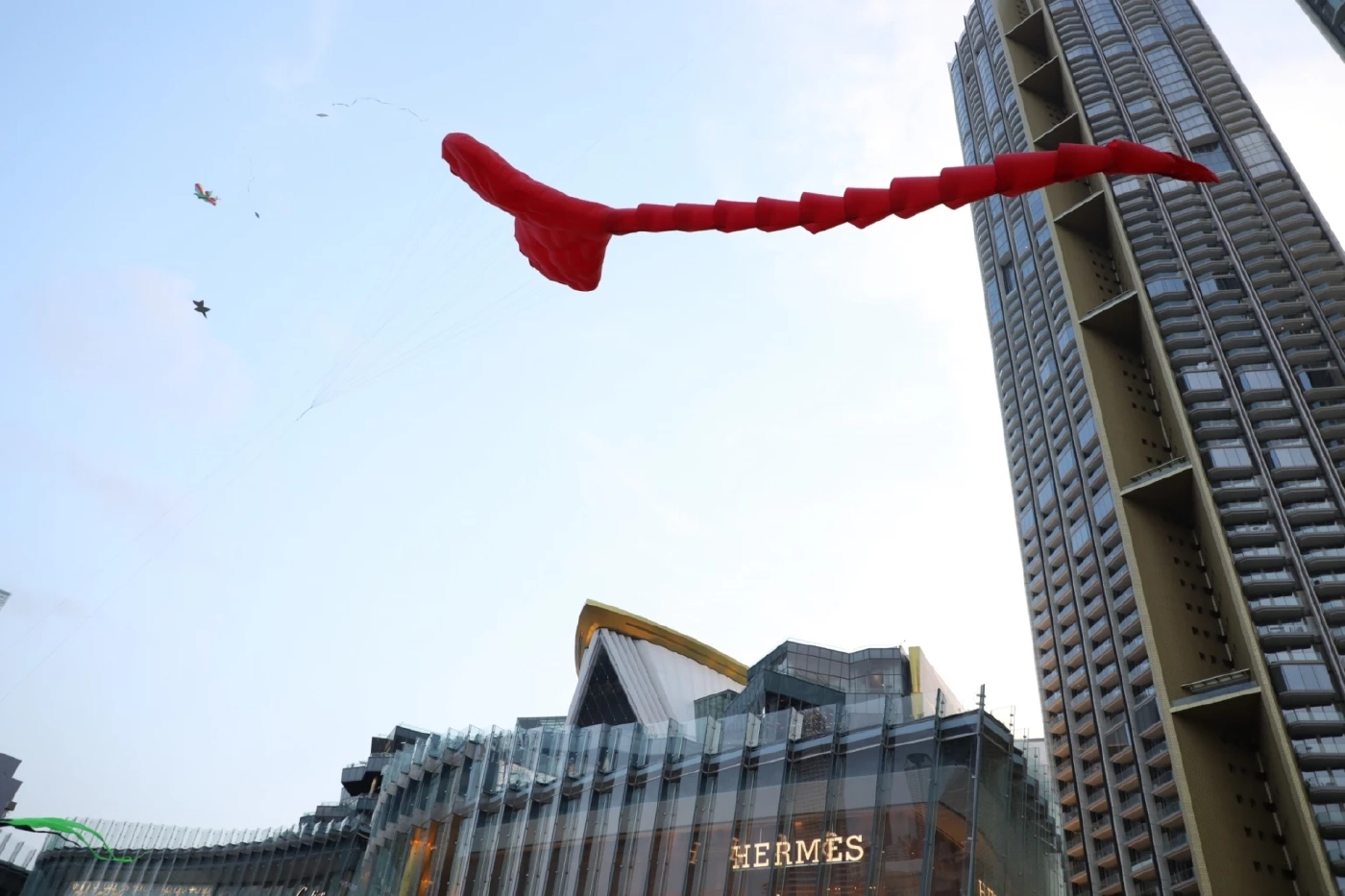 ซัมเมอร์นี้! ยกแก๊งมาสนุกกับเทศกาลเล่นว่าวสุดยิ่งใหญ่ริมแม่น้ำเจ้าพระยา