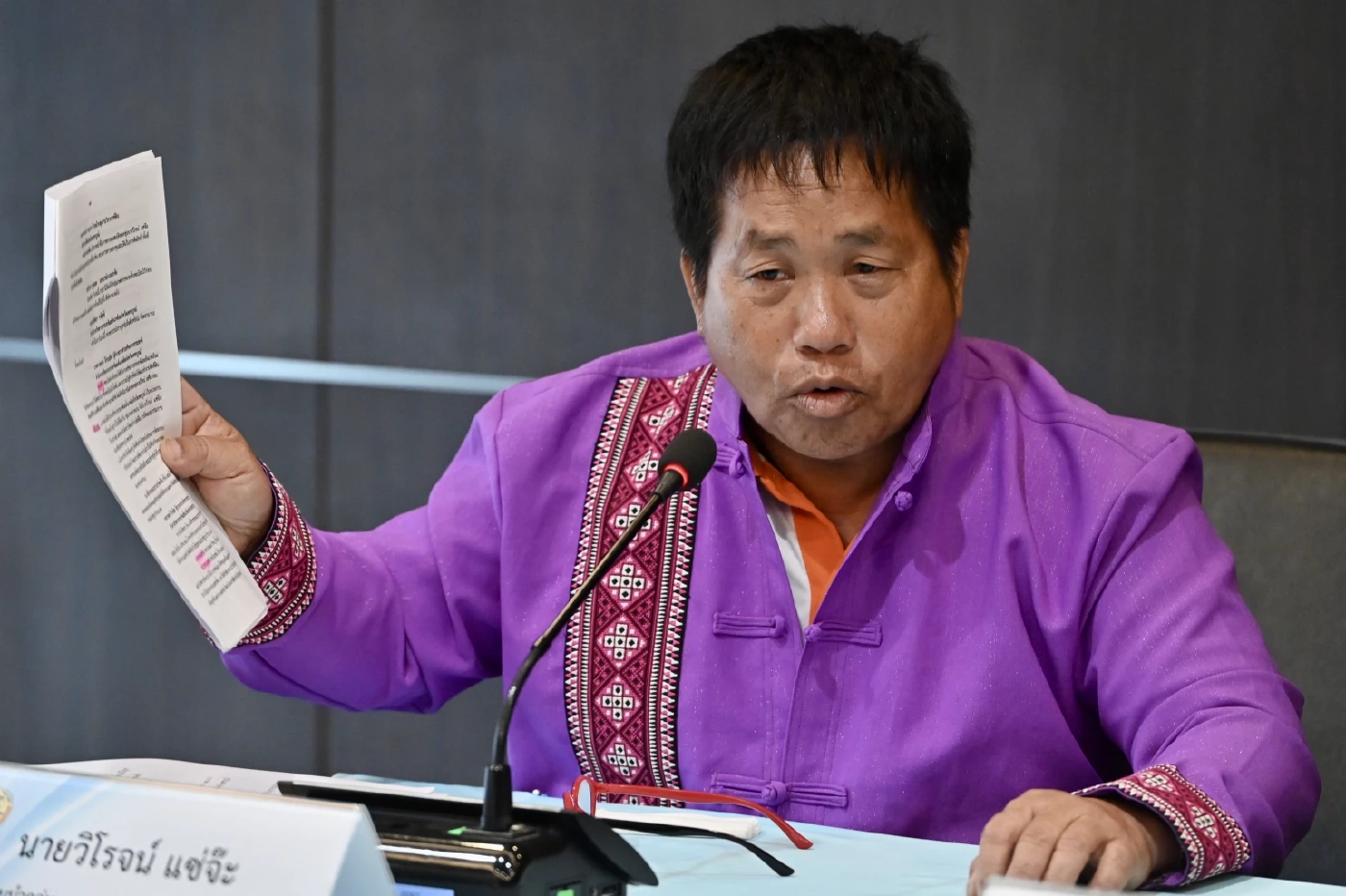 นายวิโรจน์ แช่จ๊ะ ประธานกลุ่มเกษตรกรคนจน