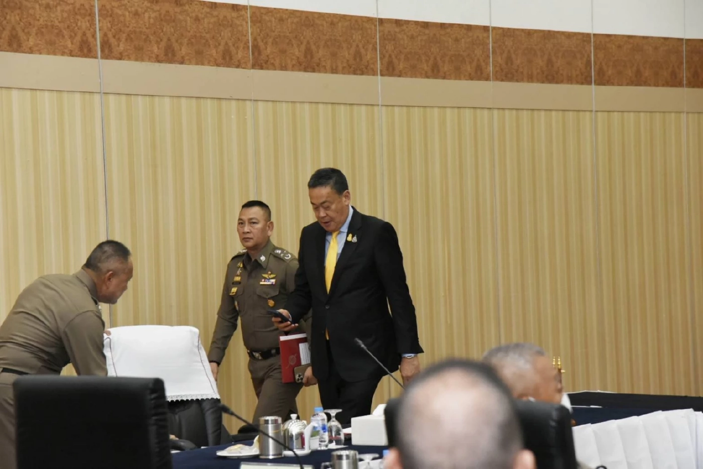 นายกฯ กำชับความสามัคคีในองค์กรตำรวจ ขอเลิกแบ่งฝ่าย มุ่งทำงานเพื่อประชาชน