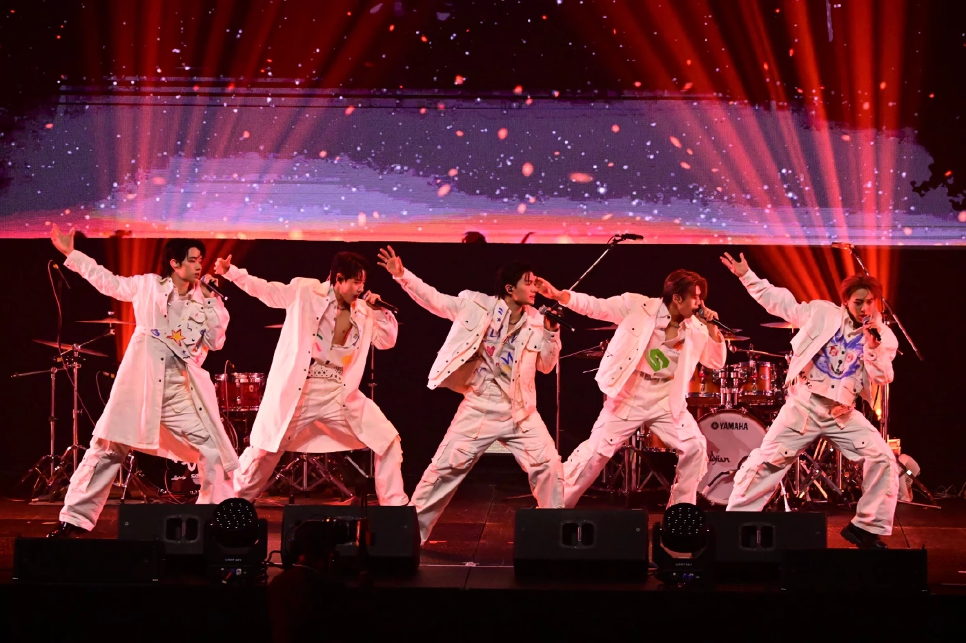 The Guitar Mag Awards 2024 เจฟ ซาเตอร์-วี วิโอเล็ต คว้ารางวัลนักร้องแห่งปี