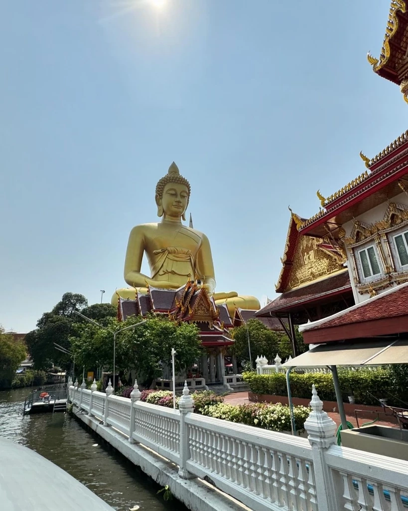 "โรเจอร์ เฟเดอเรอร์” โพสต์ภาพส่งท้าย ลงรูปท่องเที่ยวและอาหารไทยรัวๆ