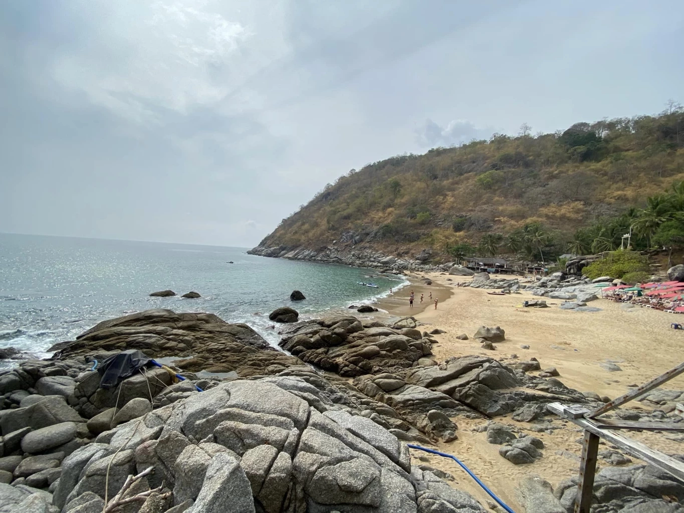 ไขความจริงปัญหา "หาดนุ้ย" ความเห็นต่างข้อกฏหมาย หรือหน่วยงานรัฐเกียร์ว่าง