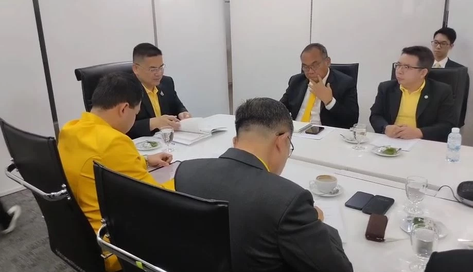 ที่ปรึกษากฎหมาย "ธรรมนัส" เผย พบ ขรก. 2 ราย เอี่ยวปมเอกสารสิทธิ์ ส.ป.ก. รุกป่าเขาใหญ่