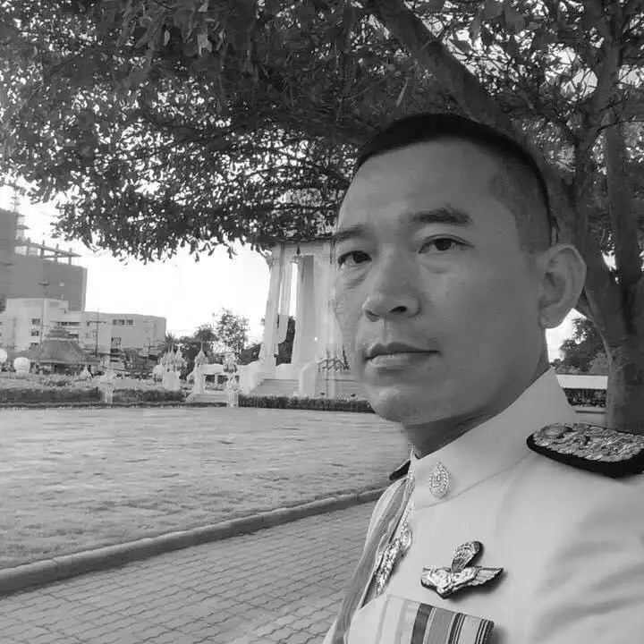 ผู้พิพากษา "คณากร เพียรชนะ"
