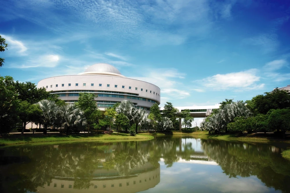 มหาวิทยาลัยชินวัตร