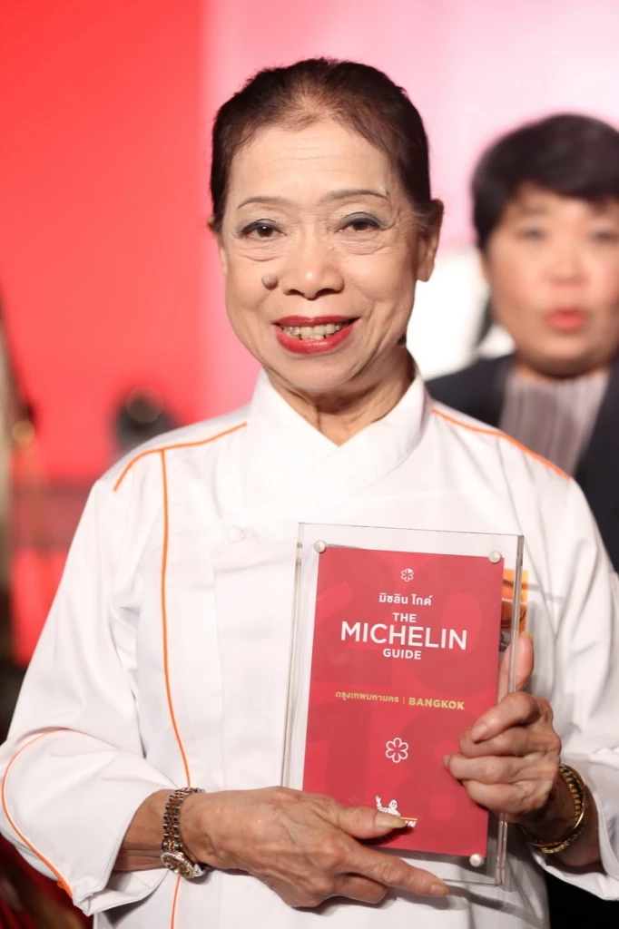 สรุปให้ ปมลูกค้าอ้างเป็นสารวัตรลัดคิวกินฟรีร้าน "เจ๊ไฝ" สุดท้ายจบลงแบบนี้