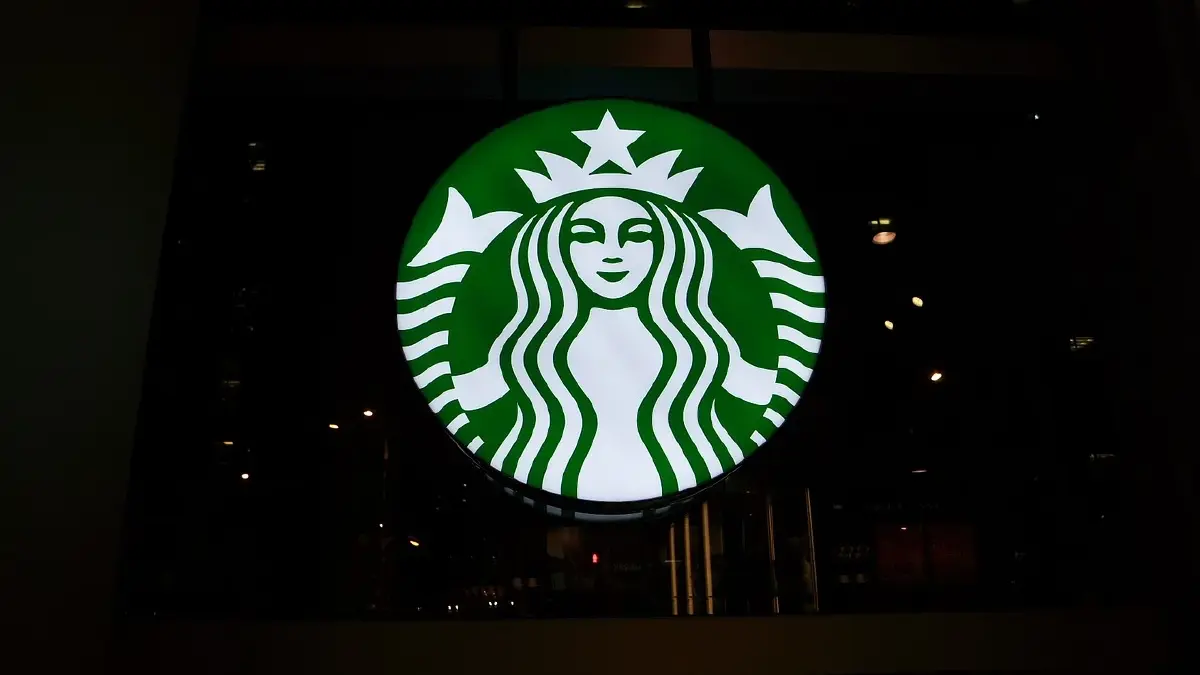สตาร์บัคส์ปลดพนักงาน 2,000 ตำแหน่ง เจอกระแสต่อต้านสงครามฉนวนกาซา