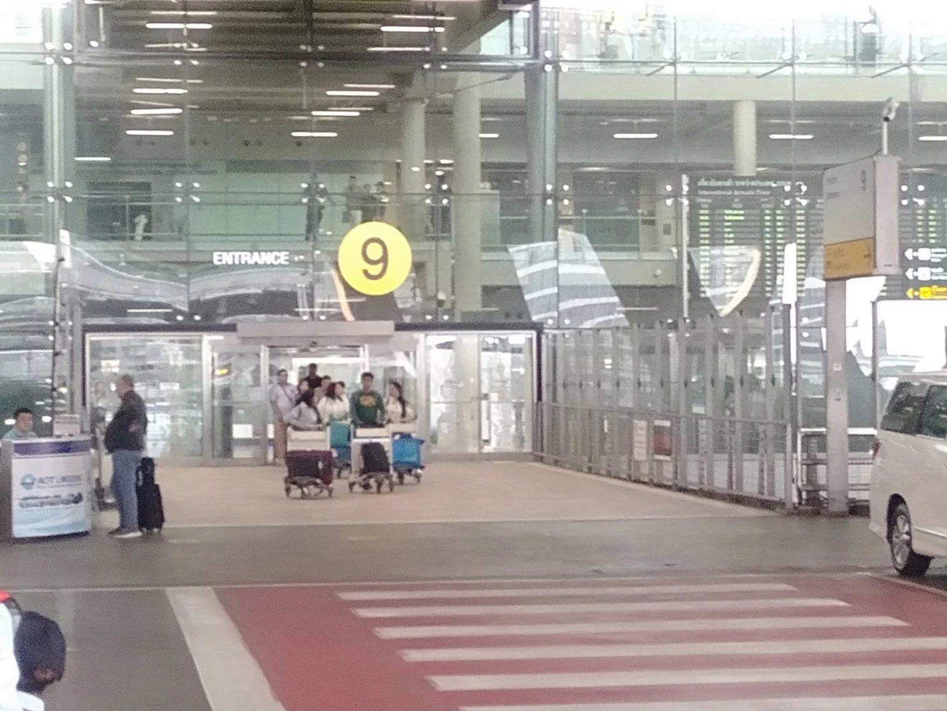 "จักรภพ เพ็ญแข" ถึงไทยแล้ว เปิดใจลี้ภัย 15 ปี พร้อมสู้ทุกคดี ขอโอกาสรับใช้ชาติ