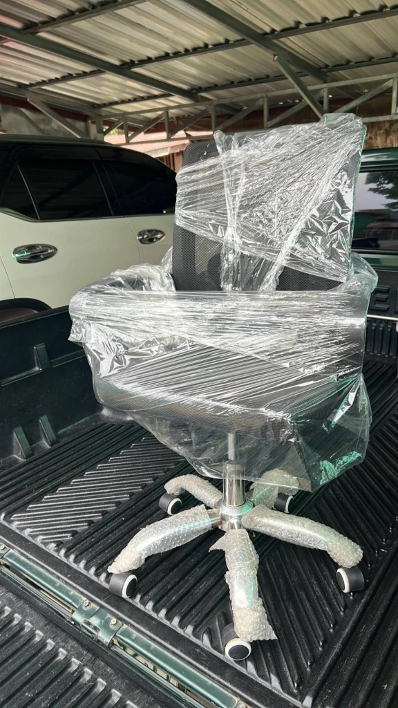 ครูสาวร้อยเอ็ด ซื้อเก้าอี้คืน ผอ. เพื่อแสดงความรับผิดชอบ ยัน ไม่ได้ประชดประชัน