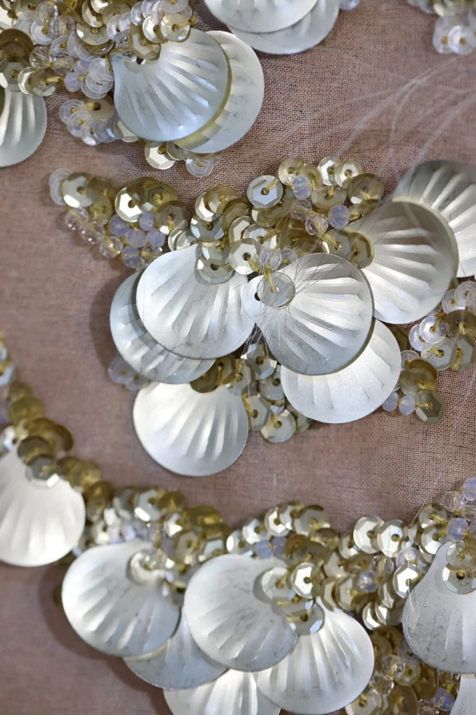 หลบร้อน มาดื่มด่ำความร่มรื่นของบ้านโบราณอายุกว่าร้อยปี ใน บ้านเลขที่ 1