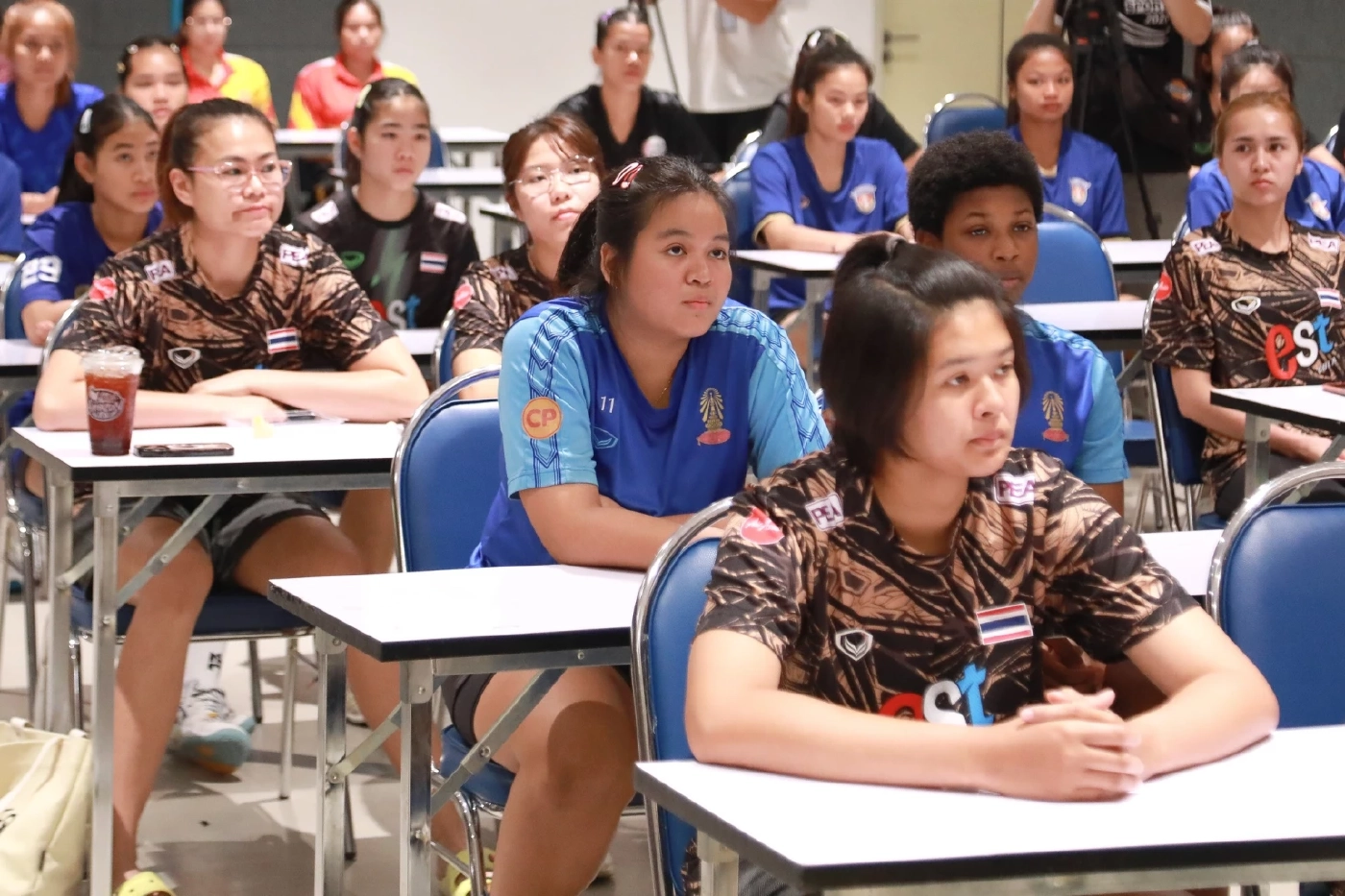 นักตบสาวไทยรายงานตัวเตรียมลุยศึก VNL2024 "โค้ชยะ" รับเป็นความท้าทาย