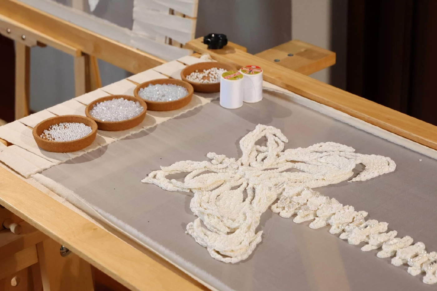 หลบร้อน มาดื่มด่ำความร่มรื่นของบ้านโบราณอายุกว่าร้อยปี ใน บ้านเลขที่ 1