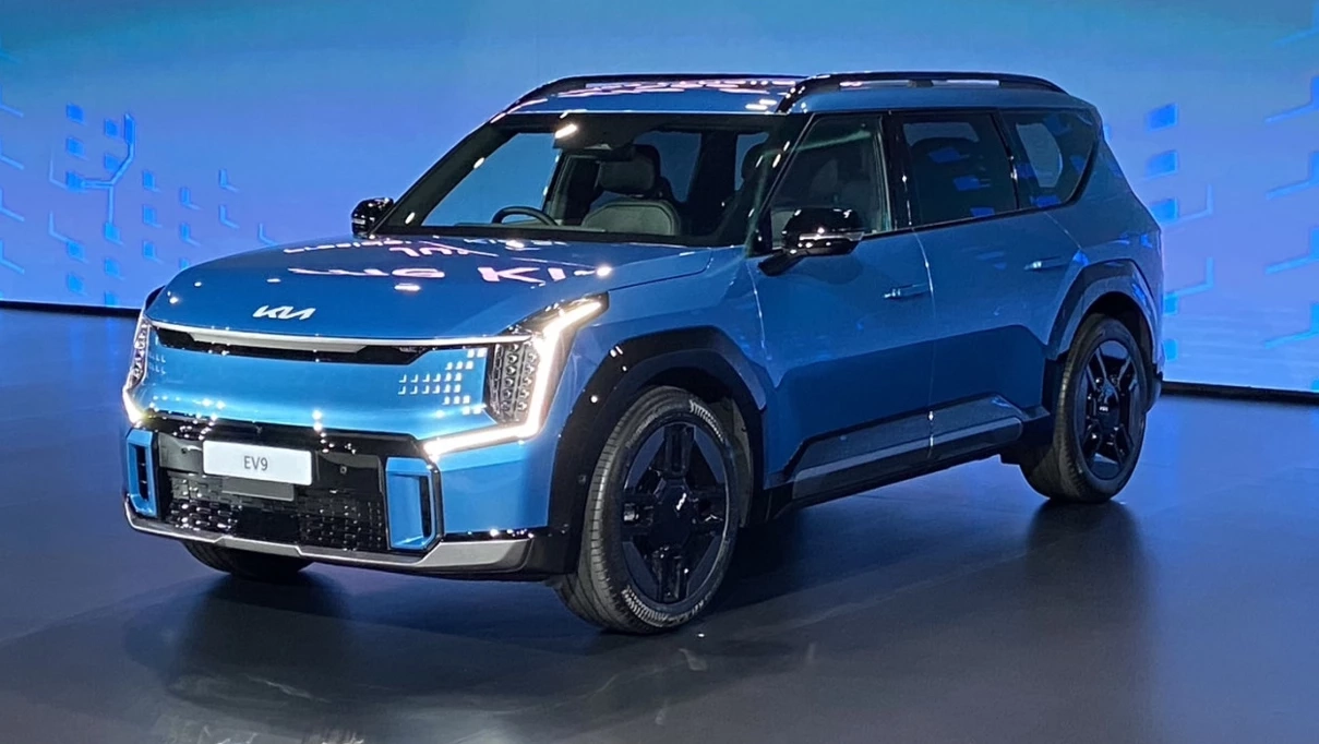 เปิดตัวแล้ว "Kia EV9" เอสยูวีพลังงานไฟฟ้า ราคาเริ่มต้น 3.49 ล้านบาท