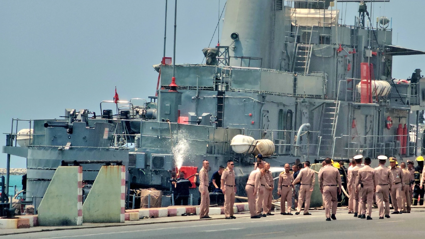 เพลิงไหม้ "เรือหลวงคีรีรัฐ" ขณะเทียบท่า เกิดอะไรขึ้นบ้าง ที่มาเป็นอย่างไร