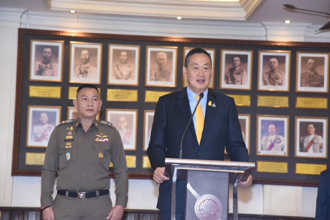 นายกฯ กำชับความสามัคคีในองค์กรตำรวจ ขอเลิกแบ่งฝ่าย มุ่งทำงานเพื่อประชาชน