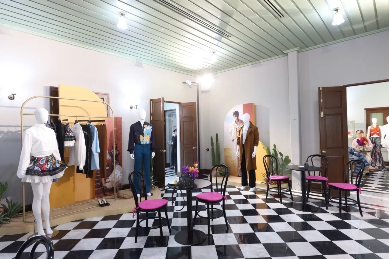 หลบร้อน มาดื่มด่ำความร่มรื่นของบ้านโบราณอายุกว่าร้อยปี ใน บ้านเลขที่ 1