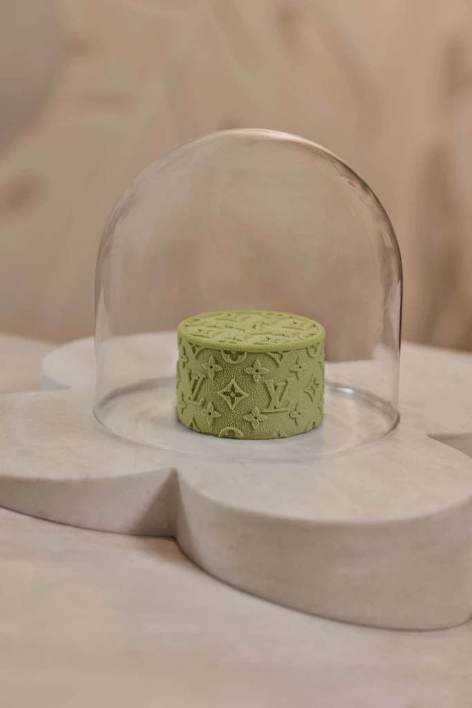 สาวก Louis Vuitton ห้ามพลาด "LV THE PLACE BANGKOK" ที่แรกในโลก ใหญ่ที่สุดในไทย