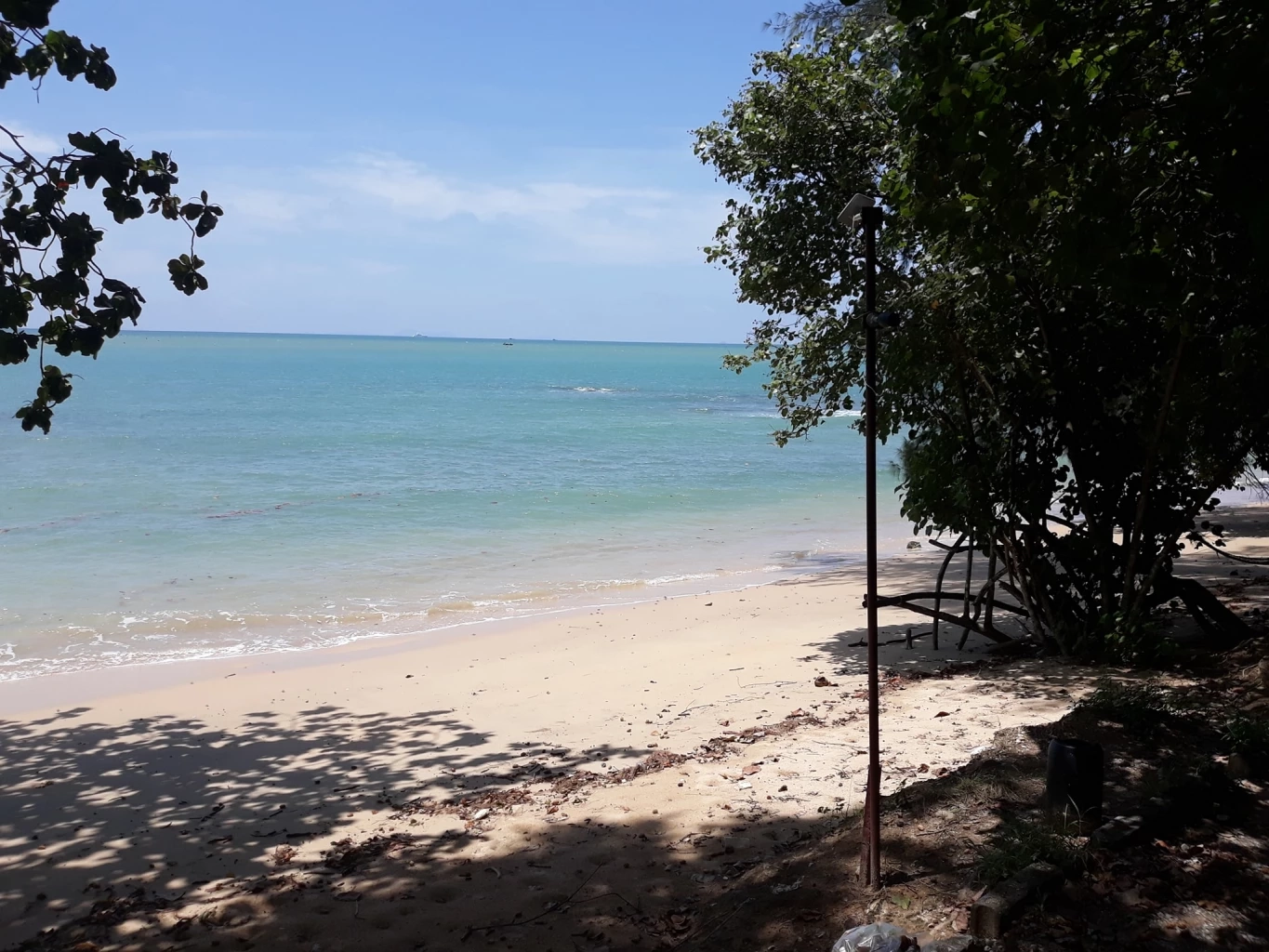"ฝรั่งเตะหมอ" ขยายวง คนภูเก็ตไม่ขอทน ประกาศทวงคืน "หาดแหลมหงา" ถูกเอกชนยึดครอง