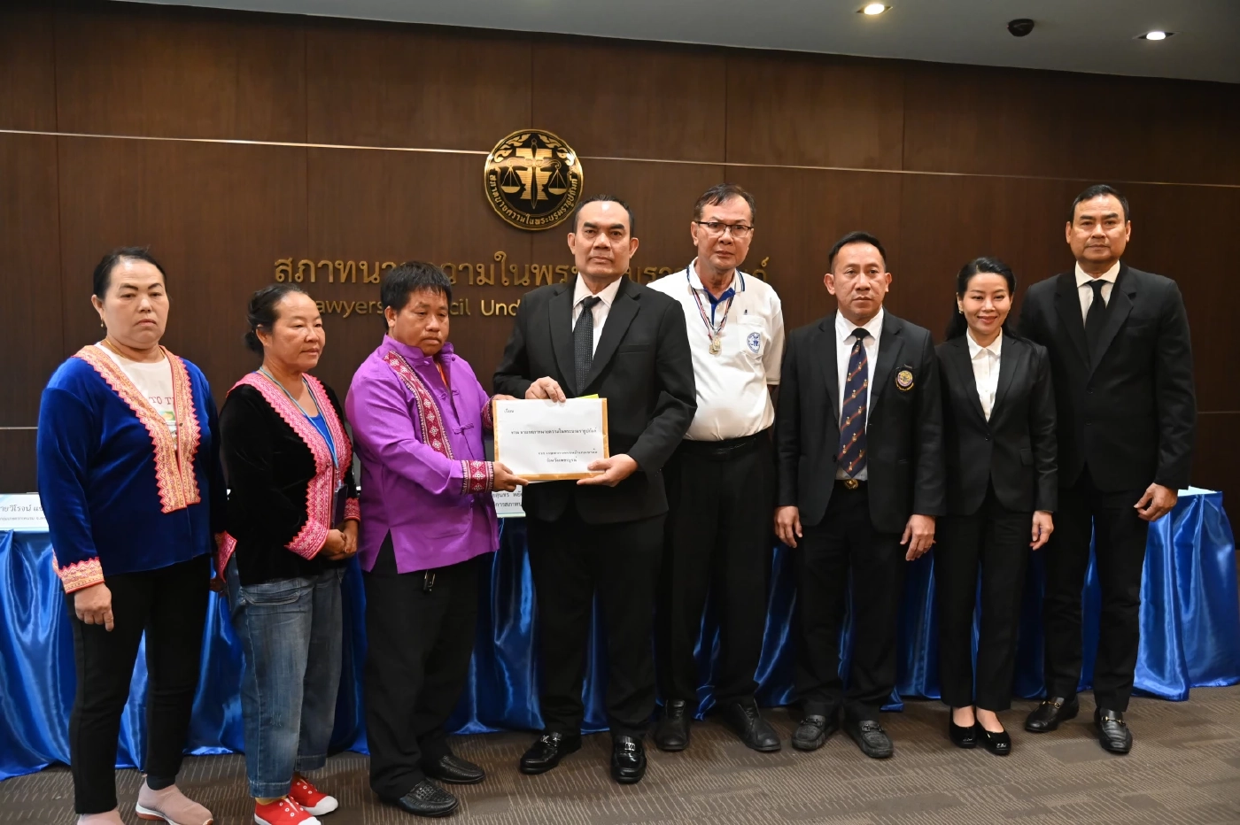 นายวิโรจน์ แช่จ๊ะ ประธานกลุ่มเกษตรกรคนจน