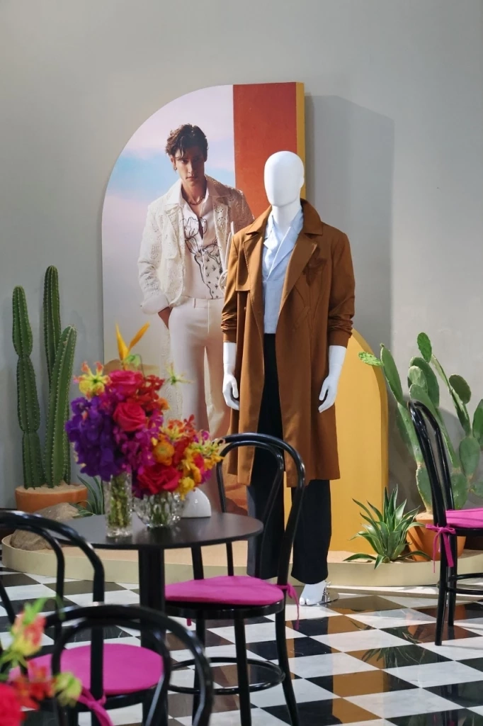 หลบร้อน มาดื่มด่ำความร่มรื่นของบ้านโบราณอายุกว่าร้อยปี ใน บ้านเลขที่ 1